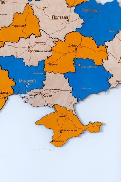 Дерев'яна карта України "Патріот", багатошарова, Simpl 200&times;134 см фото &mdash; Karta-Ukrainy.com.ua