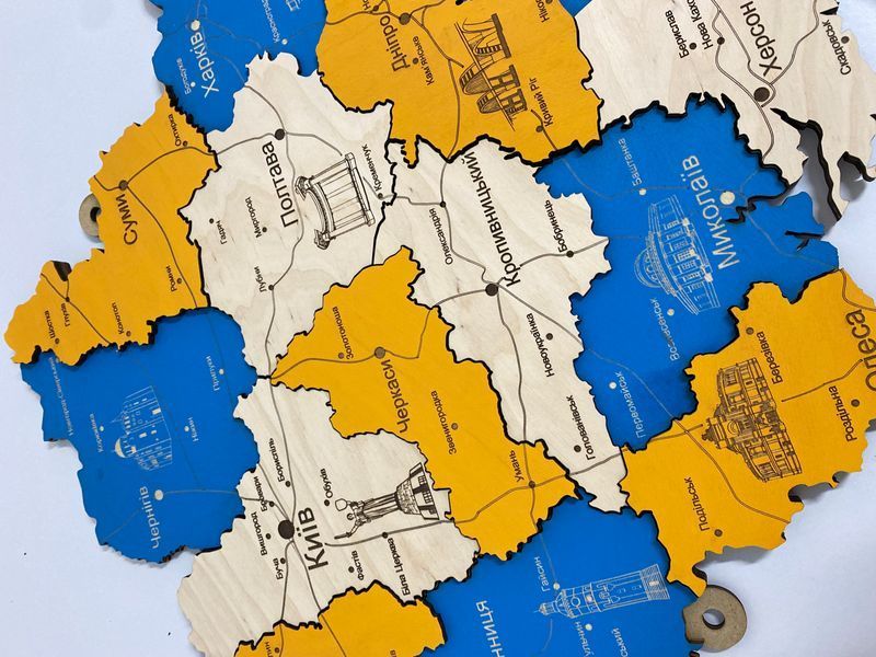 Деревянная карта Украины "Патріот", многослойная, Travel 250&times;165 см фото &mdash; Karta-Ukrainy.com.ua