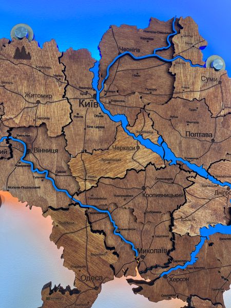 Дерев'яна мапа України з підсвіткою "Тік " River, 70×47 см фото — Karta-Ukrainy.com.ua