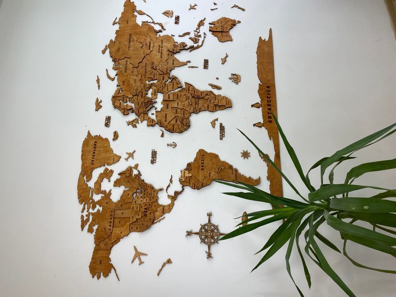 Дерев'яна карта світу, багатошарова  "Natural" 300&times;175 см фото &mdash; Karta-Ukrainy.com.ua